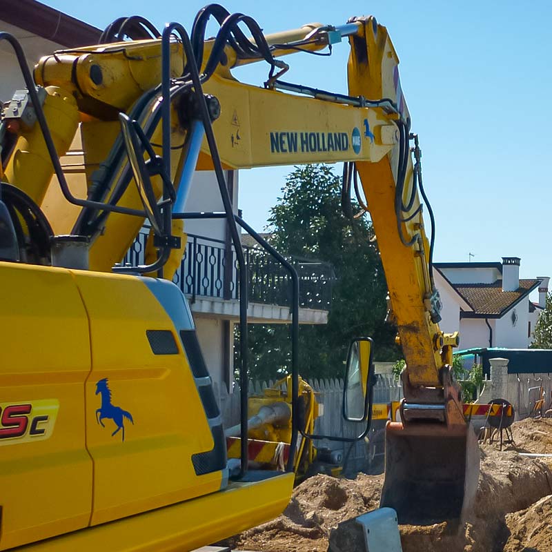 Noleggio macchina movimento terra